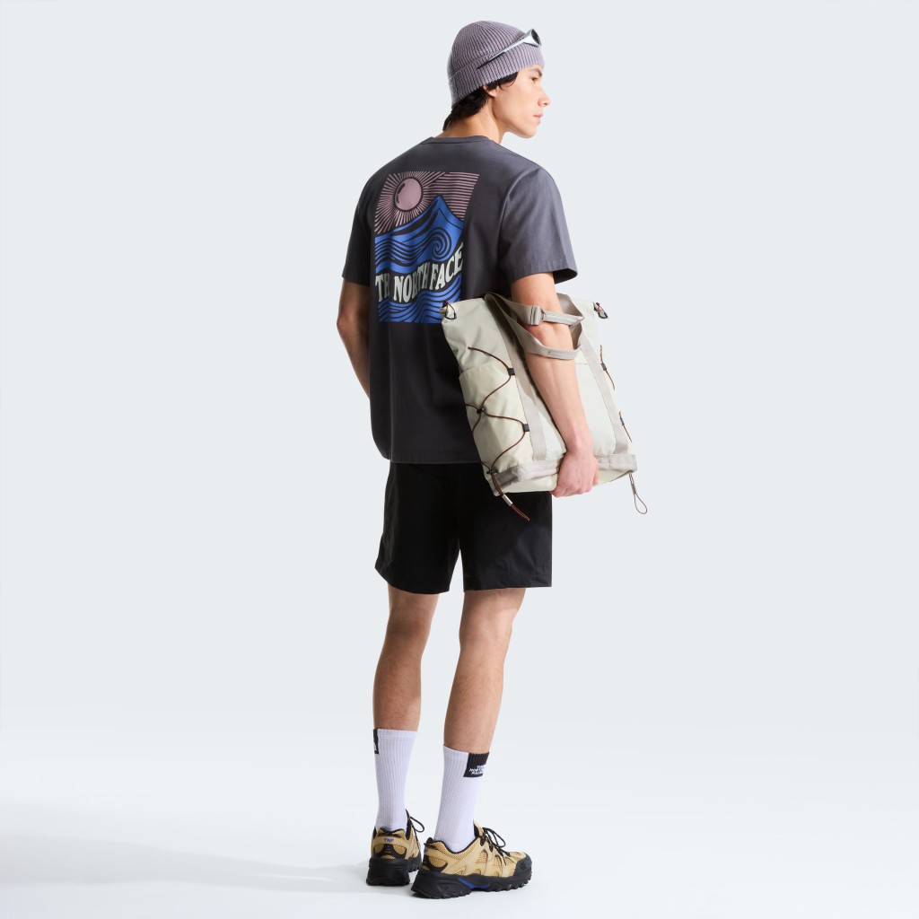 THE NORTH FACE M MOUNTAIN ESCAPE RELAXED SHORT SLEEVE T NF0A8GB1RHI1