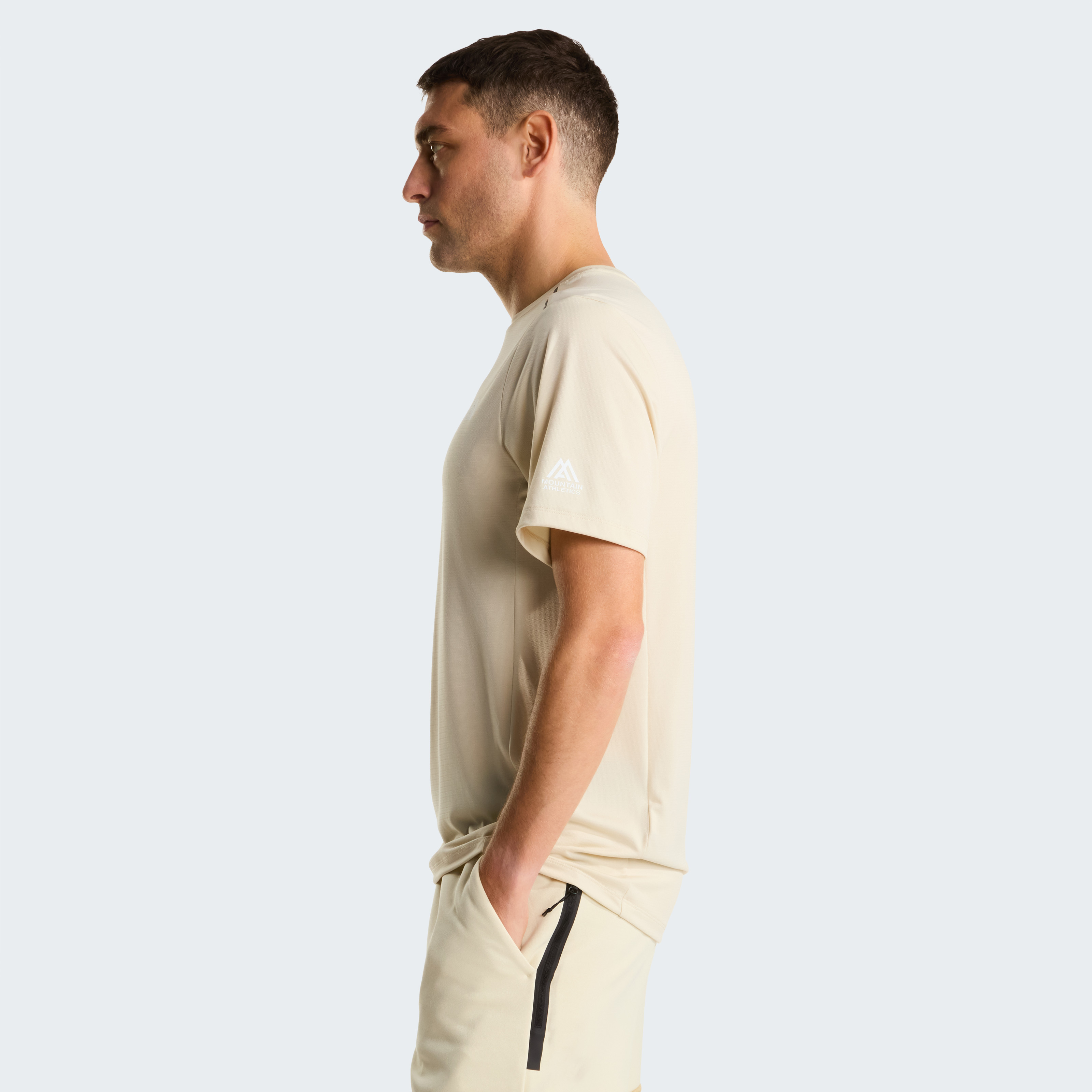 THE NORTH FACE M MOUNTAIN ATHLETICS TAPE SHORT SLEEVES NF0A8DY9DOM1