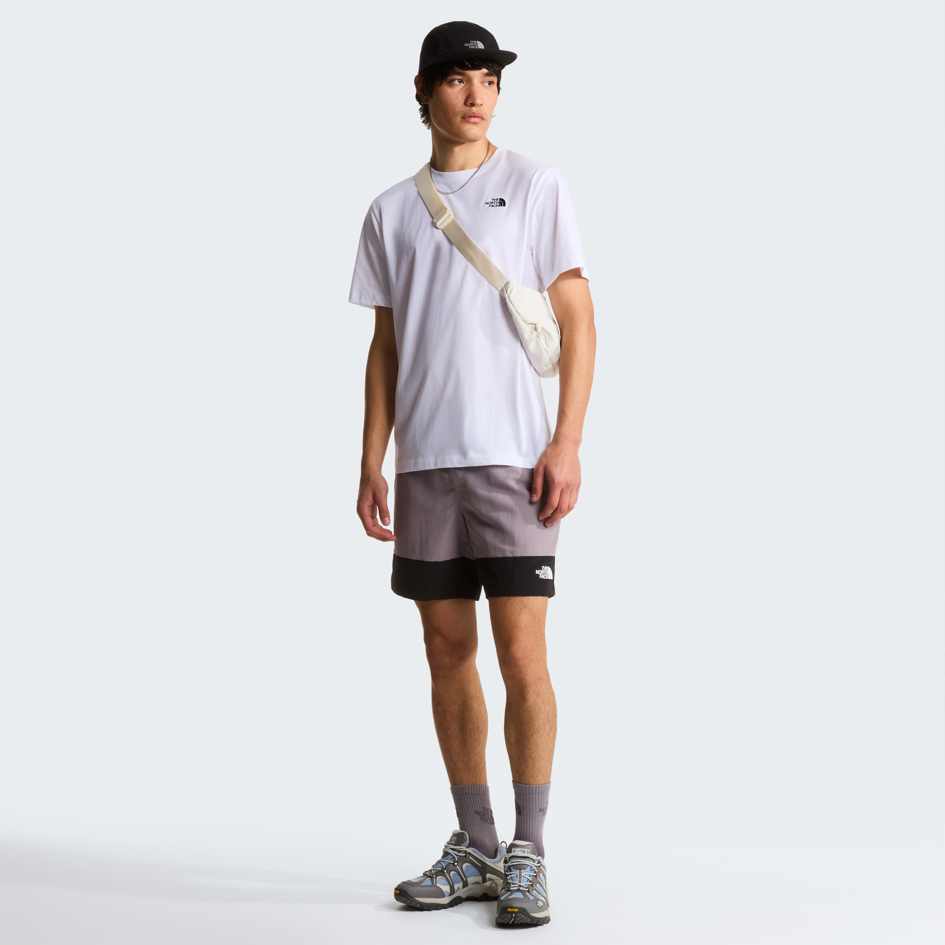 THE NORTH FACE M EVOLUTION SIMPLE DOME REGULAR SHORT SL NF0A8CZ2FN41